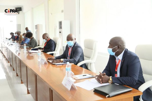 Reunião com o Governo Provincial do Bengo